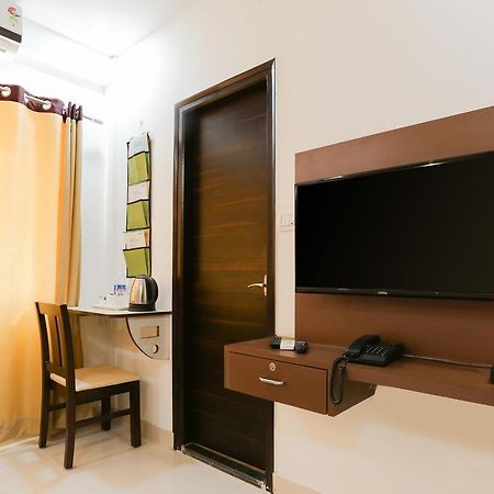 Itsy Hotels Worldtree Bellandur Bangalore Exterior photo