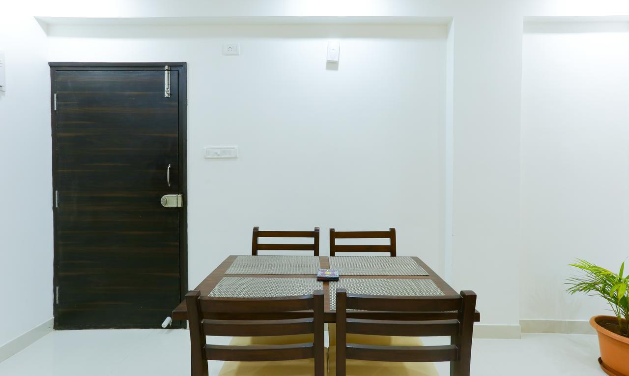 Itsy Hotels Worldtree Bellandur Bangalore Exterior photo